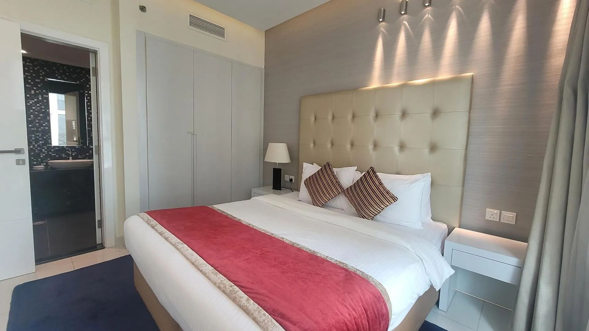 Damac Voleo Downtown Apartment Dubai