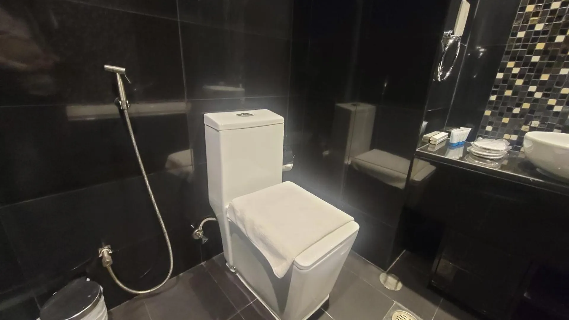 Damac Voleo Downtown Apartment Dubai